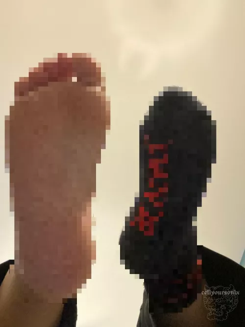 first you like feet, then you get off to pixels and dirty socks ugh you dirty gooner. 