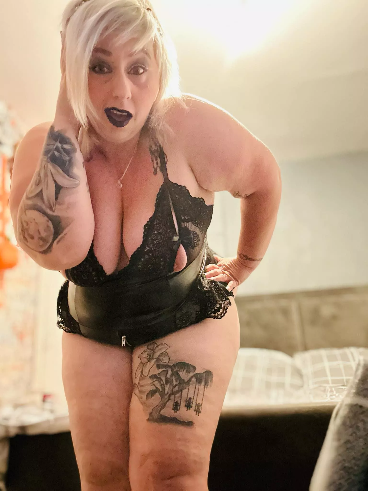 Hope you're having a great hump day everyone 🥰😝x