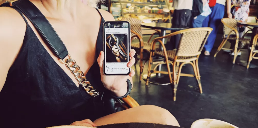 I like to admire Sir's work while having a coffee