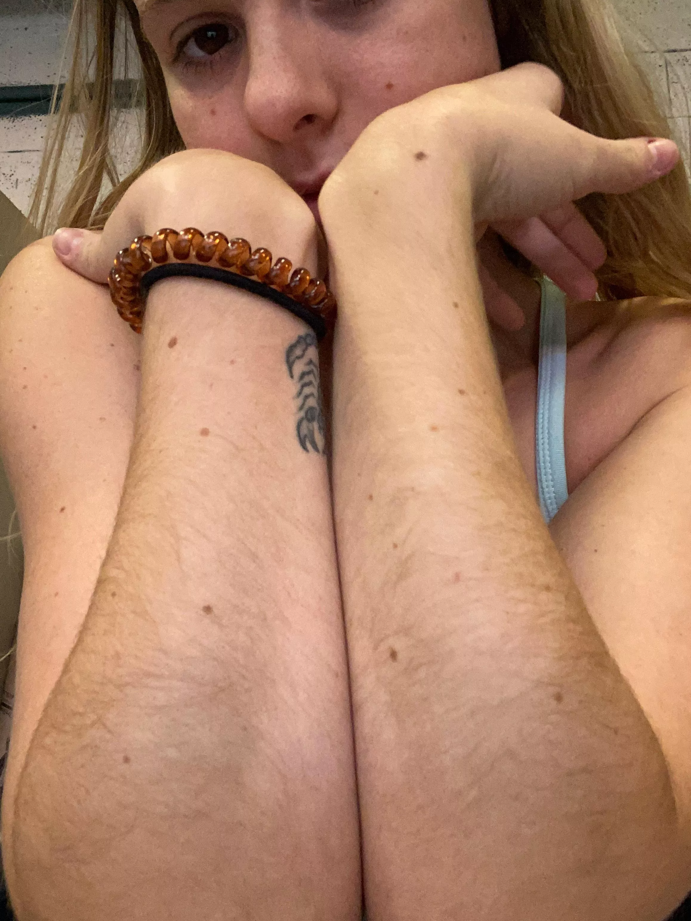 i love having hairy [arms]