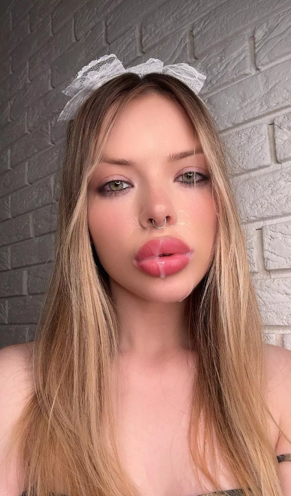 I want more of that milky cum on my face