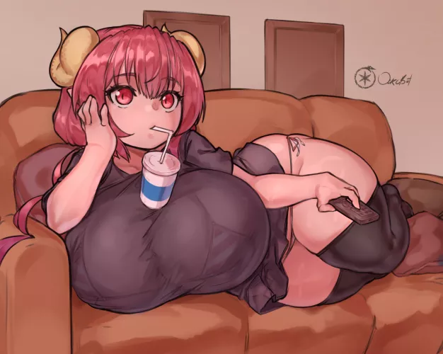 Ilulu watching tv (Ourobot_)