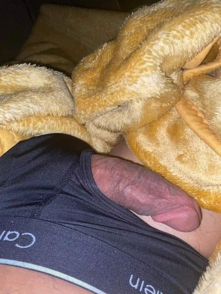 I'm 25 years old, and I live in Pasadena, I'm looking milfs or hotwife 