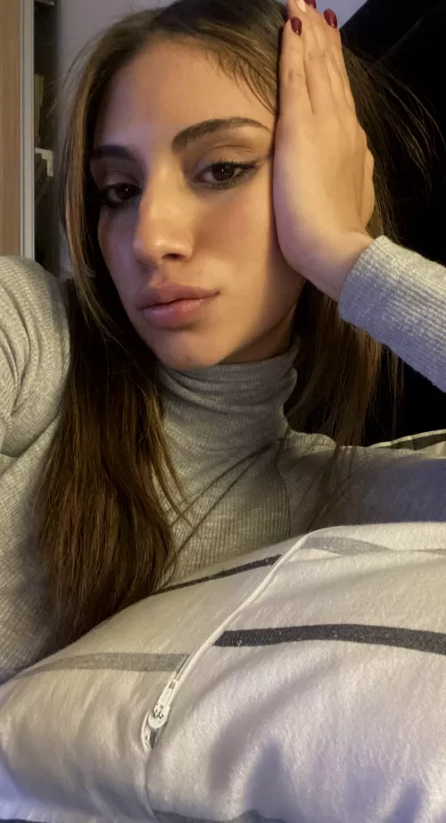 im really bored i need some love and hot conversation