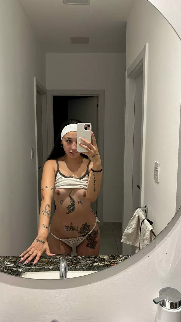 I'm small but you are big, perfect combo ;)