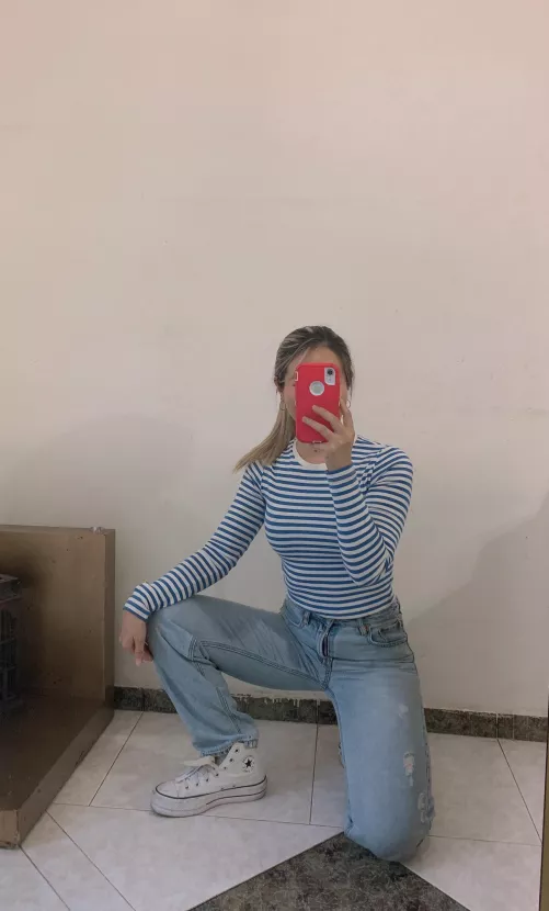 Japanese girl in chucks 