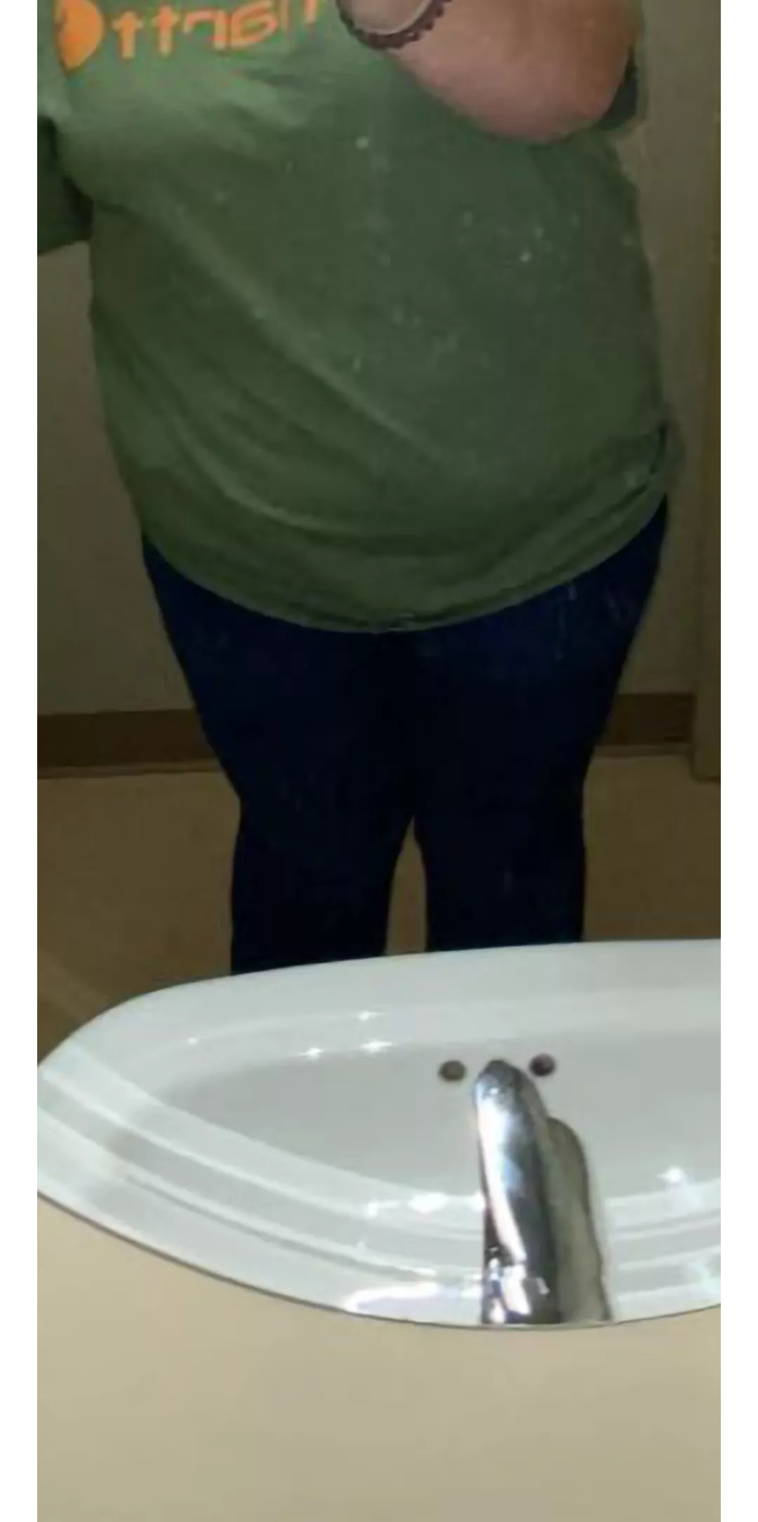 looking for males 18 to 30 willing to be recorded with my gf 18 around Bristol