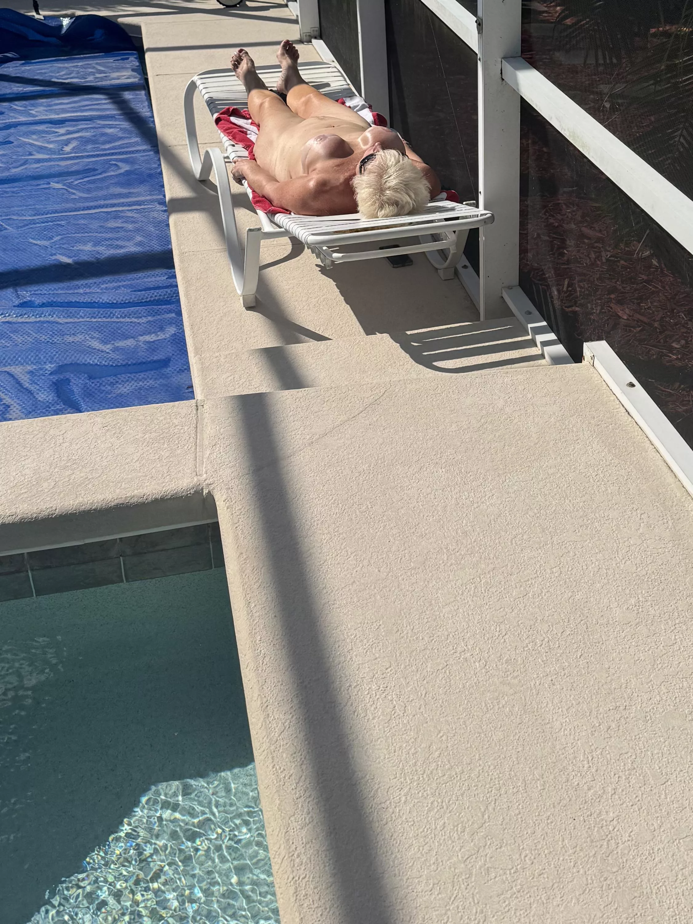 No Playlinda I guess the pool will do on this windy day.🙂‍↔️