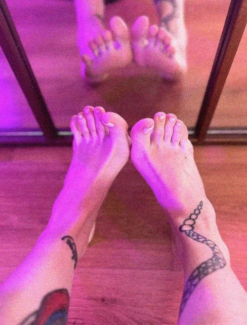 Nothing extra, just my long toes