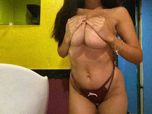 Our evening just opened up and we wanna be naughty!