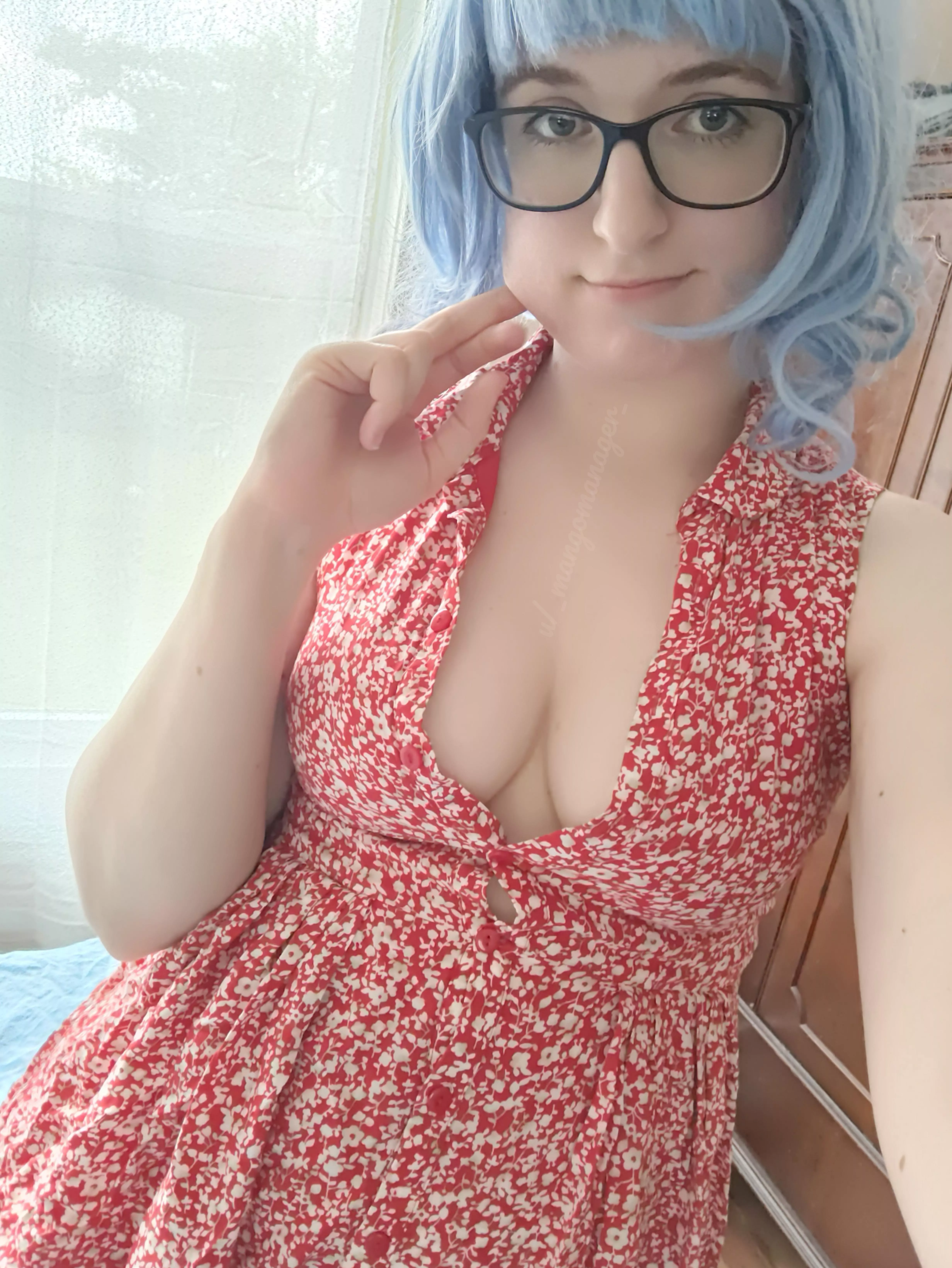 Pinchable cheeks and nose