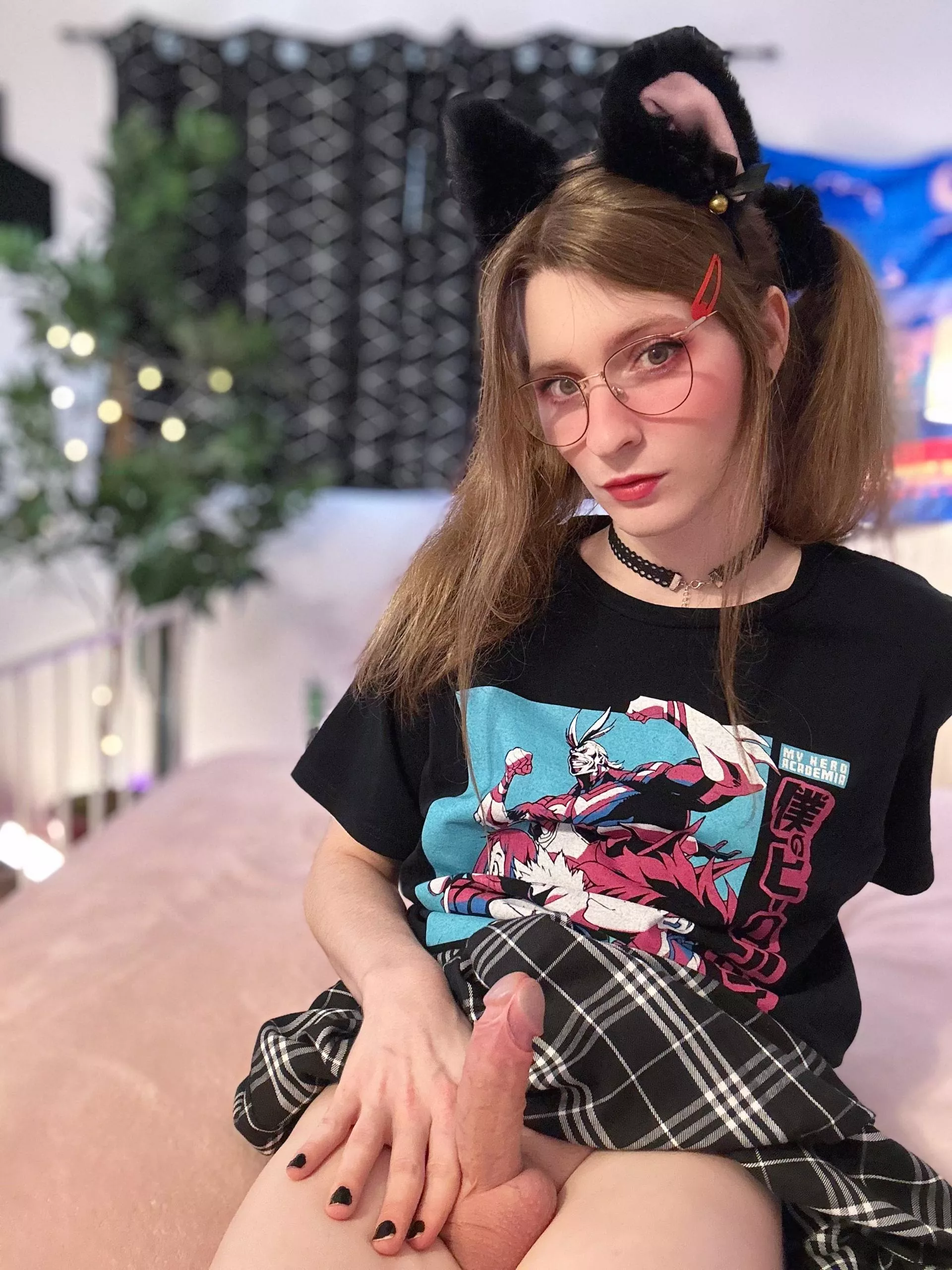 She is a 10 but she has a dick... do you still fuck her? ;)