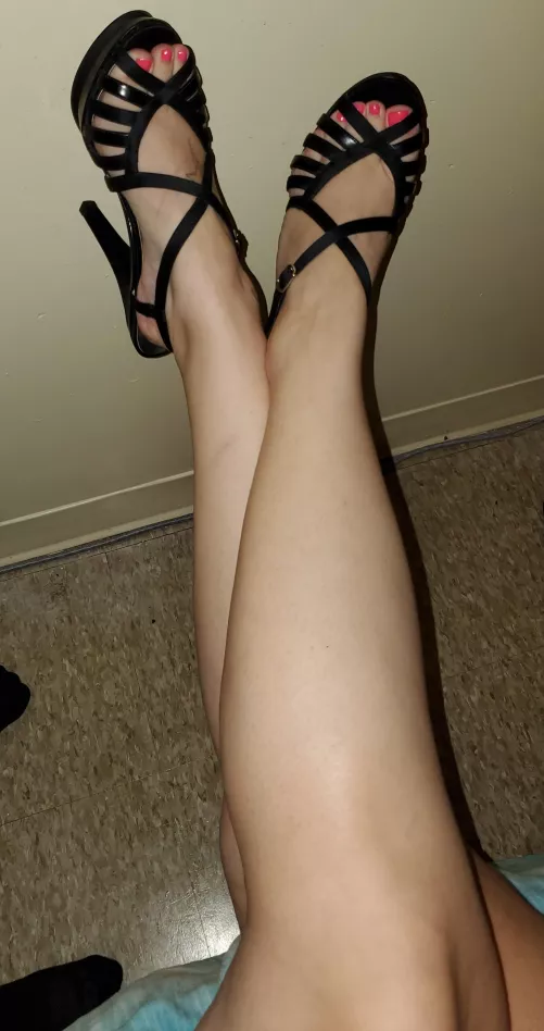 What rating would you givey legs and heels here