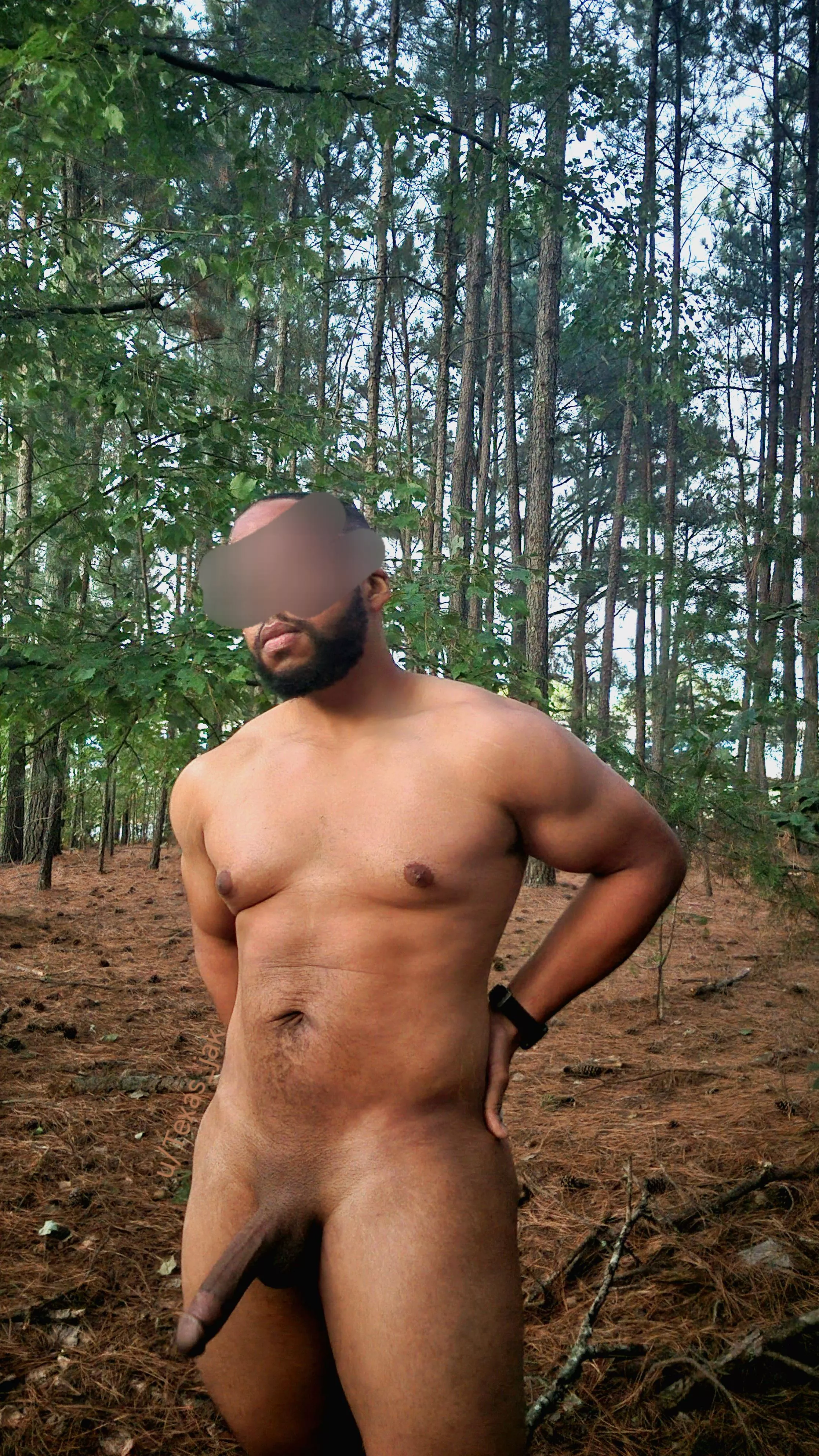 Who wud fuck me in public 👀