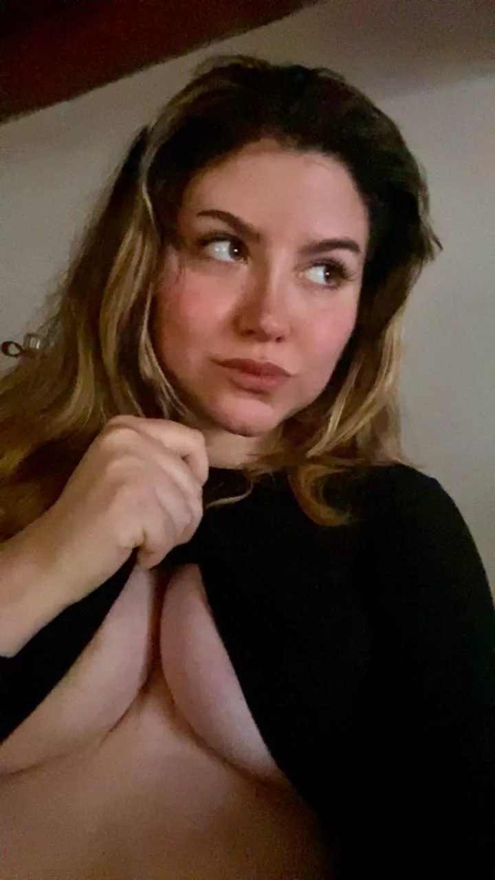  Would you let me seduce you? Or has it already happened?