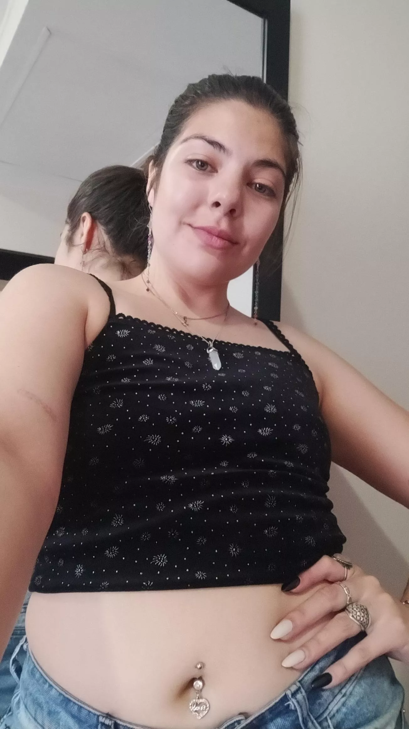 You have no idea how stupid your face is when you look at my belly button. 