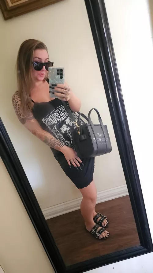 You may approach.. 💋