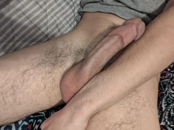 (19)Someone give it a kiss 