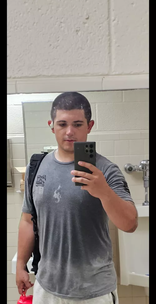 25MFF looking to hookup new to anchorage 