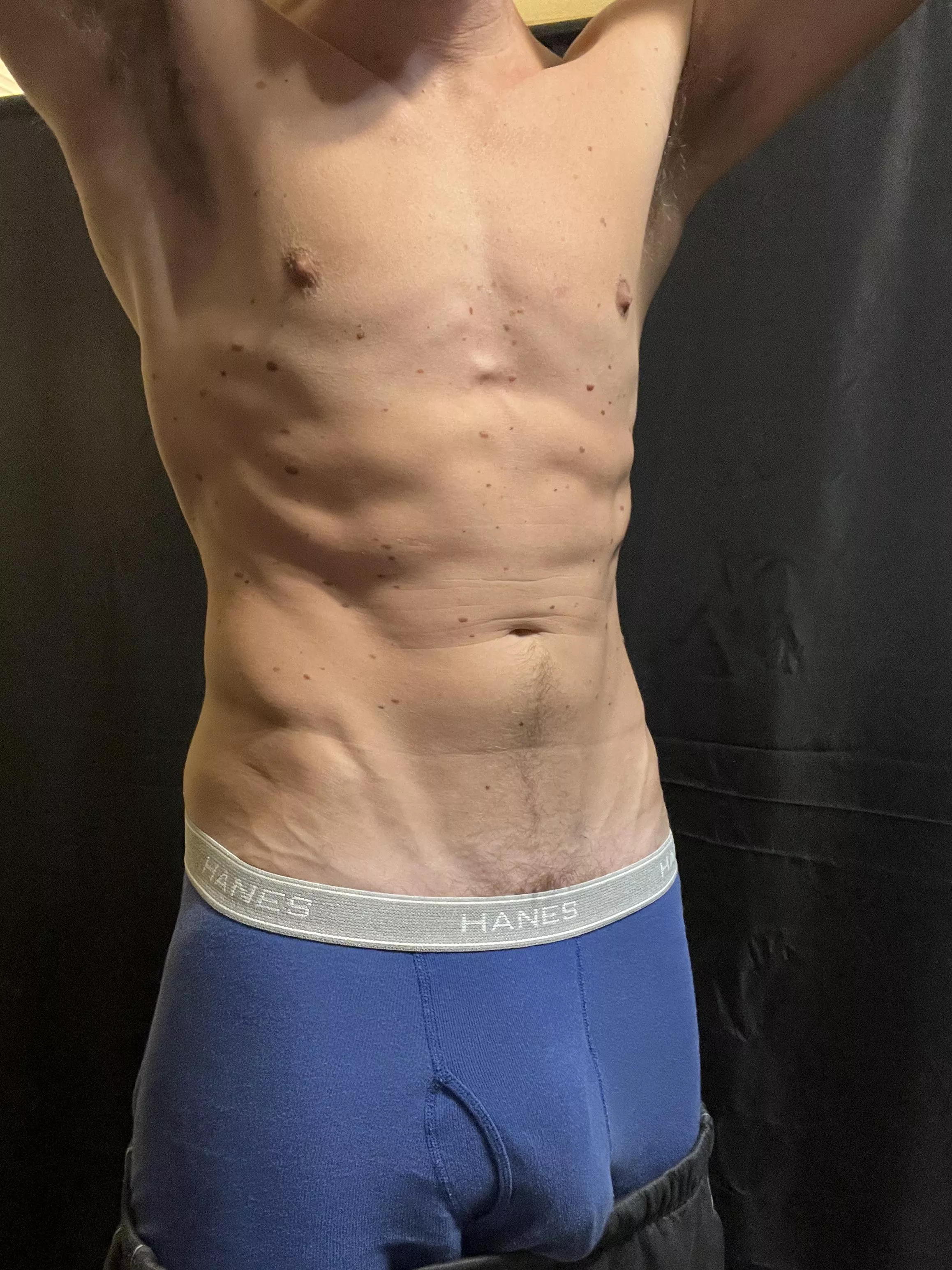 (29) put your hands up if you like bulges 