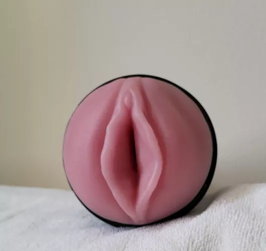 35 [M4M] have you ever wanted to try a fleshlight?