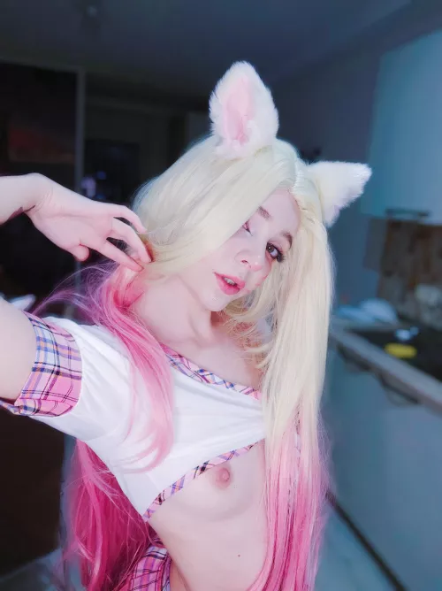 Ahri from LoL by LoliDream