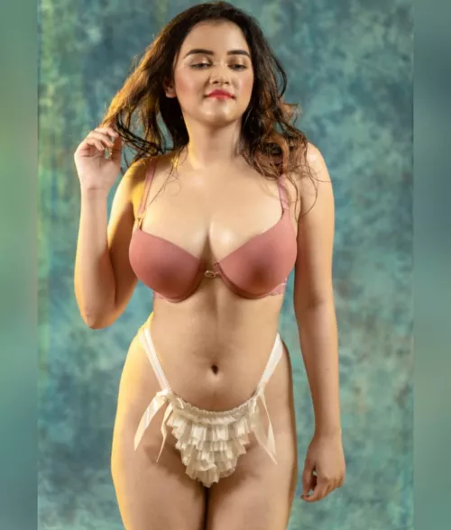 Ananya Ghosh perfect body