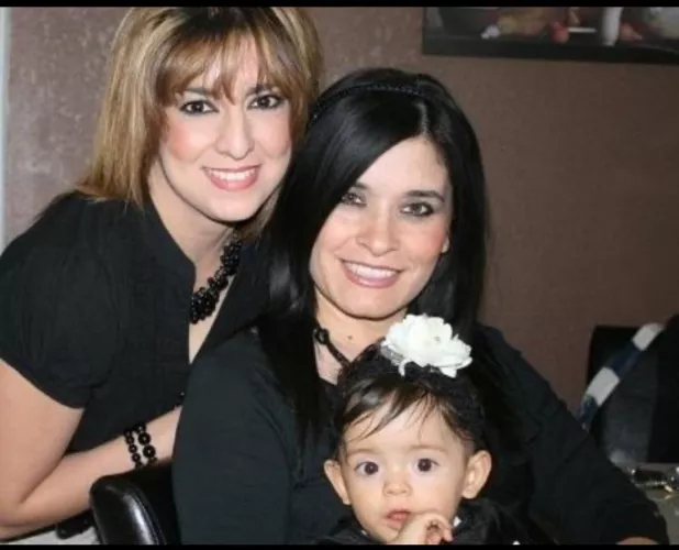 Angela Vega (widow of Heriberto Lazcano Lazcano/El Lazca) and Maribel Diaz (ex-gf of Miguel Angel Treviño Morales/Z40 with their daughter Angelita) 