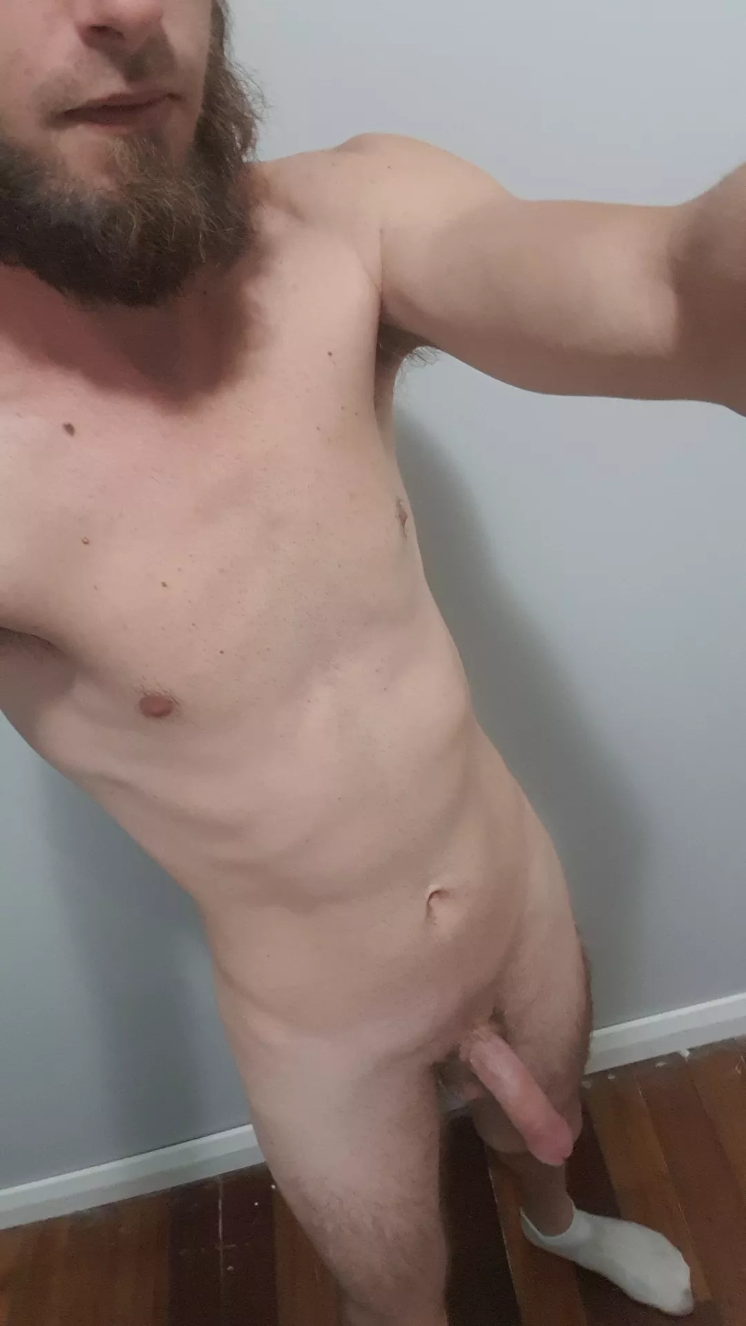 Any cpls need a 3rd guy for 2night im free 32m here