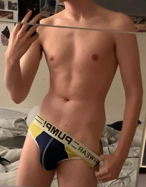 Any other lads wear briefs? 
