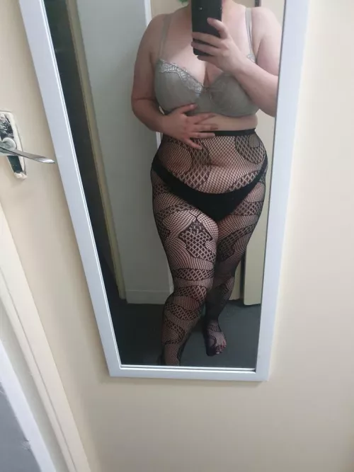 Aussie girls and fishnets are a winning combination