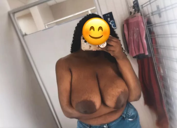 Bratty mood 😈 can u come fuck it out of me? 