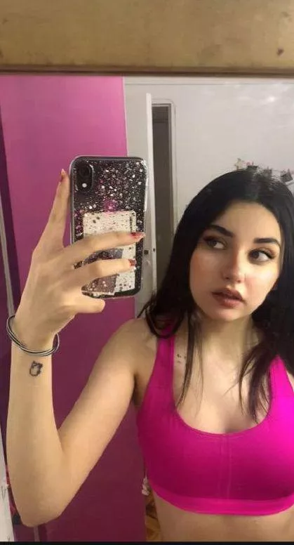 Do u like cute latinas 