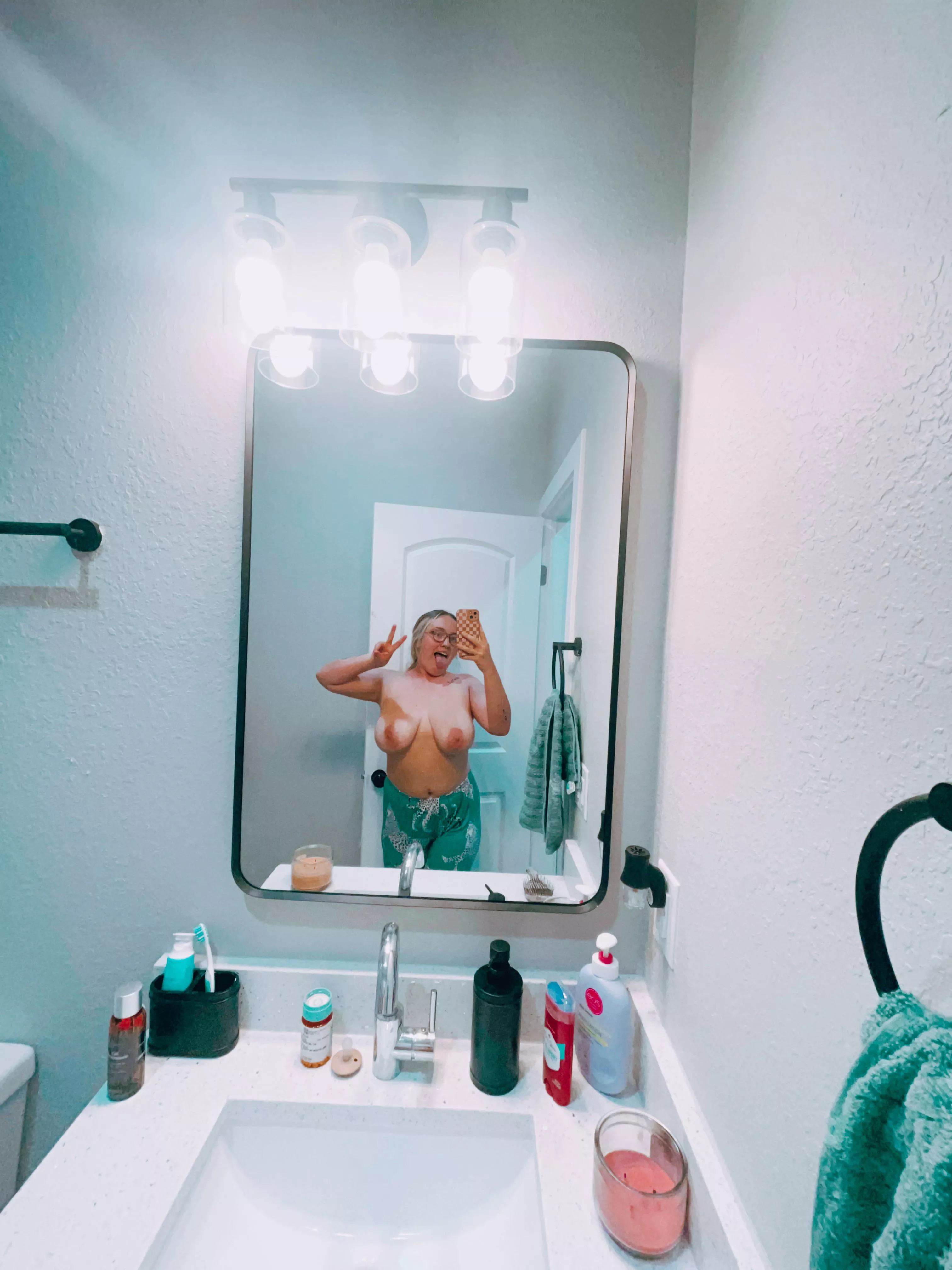 do you like milf titties?