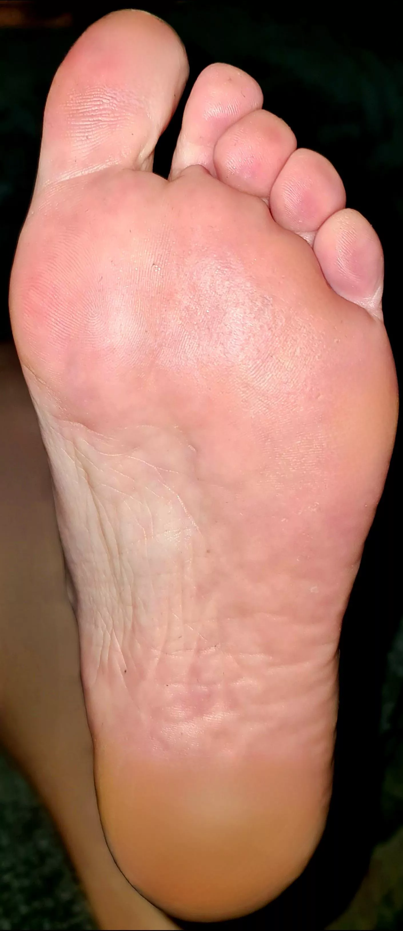 Do you want kiss my sweaty arch ?