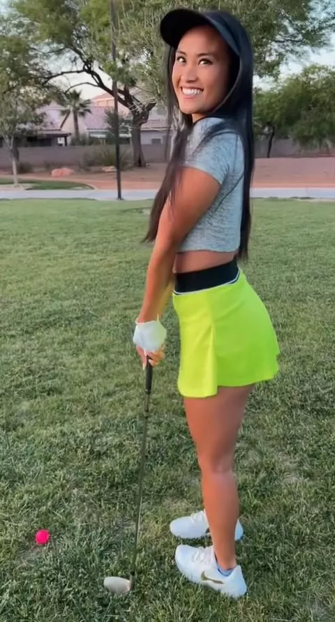 Golf and grind, in perfect sync.🏌️‍♀️😘