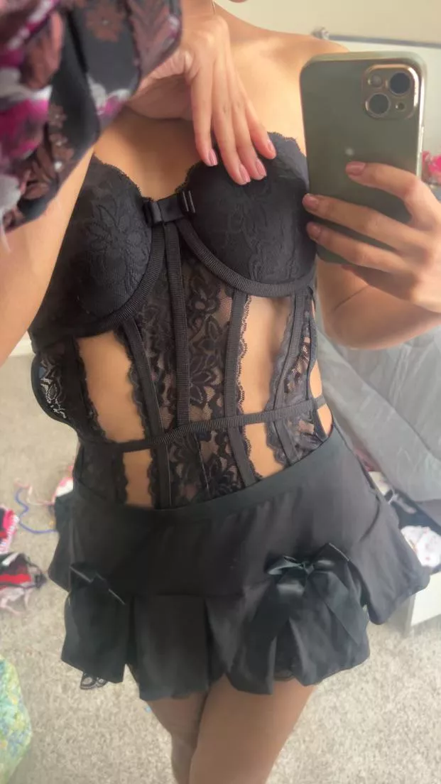 I know you miss me 🥰 cum play ;) 