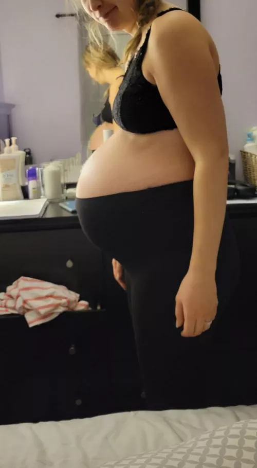 I love tight clothes on my pregnant belly!