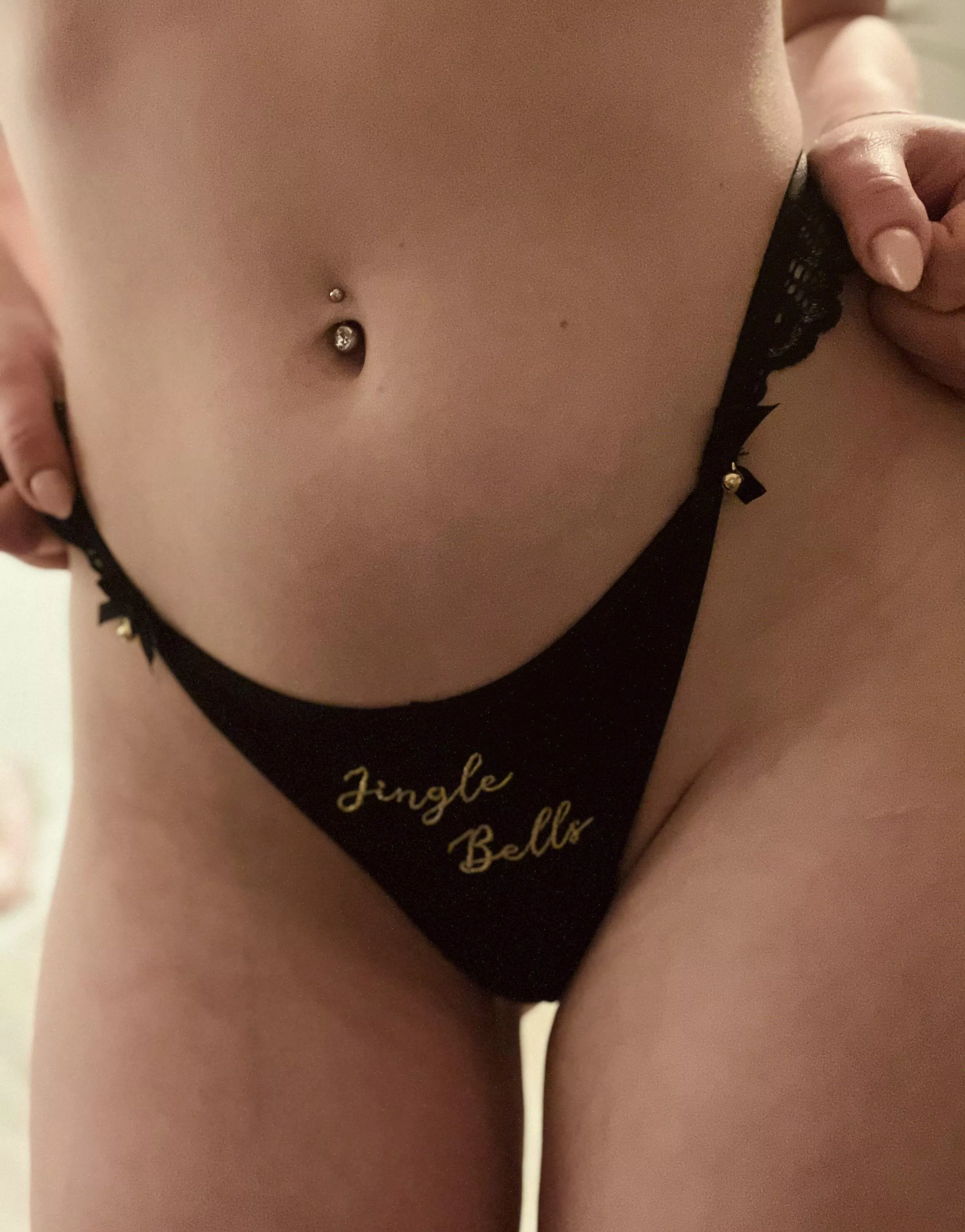 i think my ass is hungry, can you feed it? ❤️