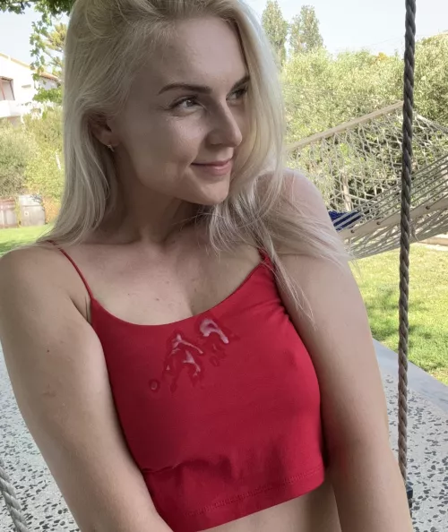 I'm dirty again with your sperm on the street, I love it