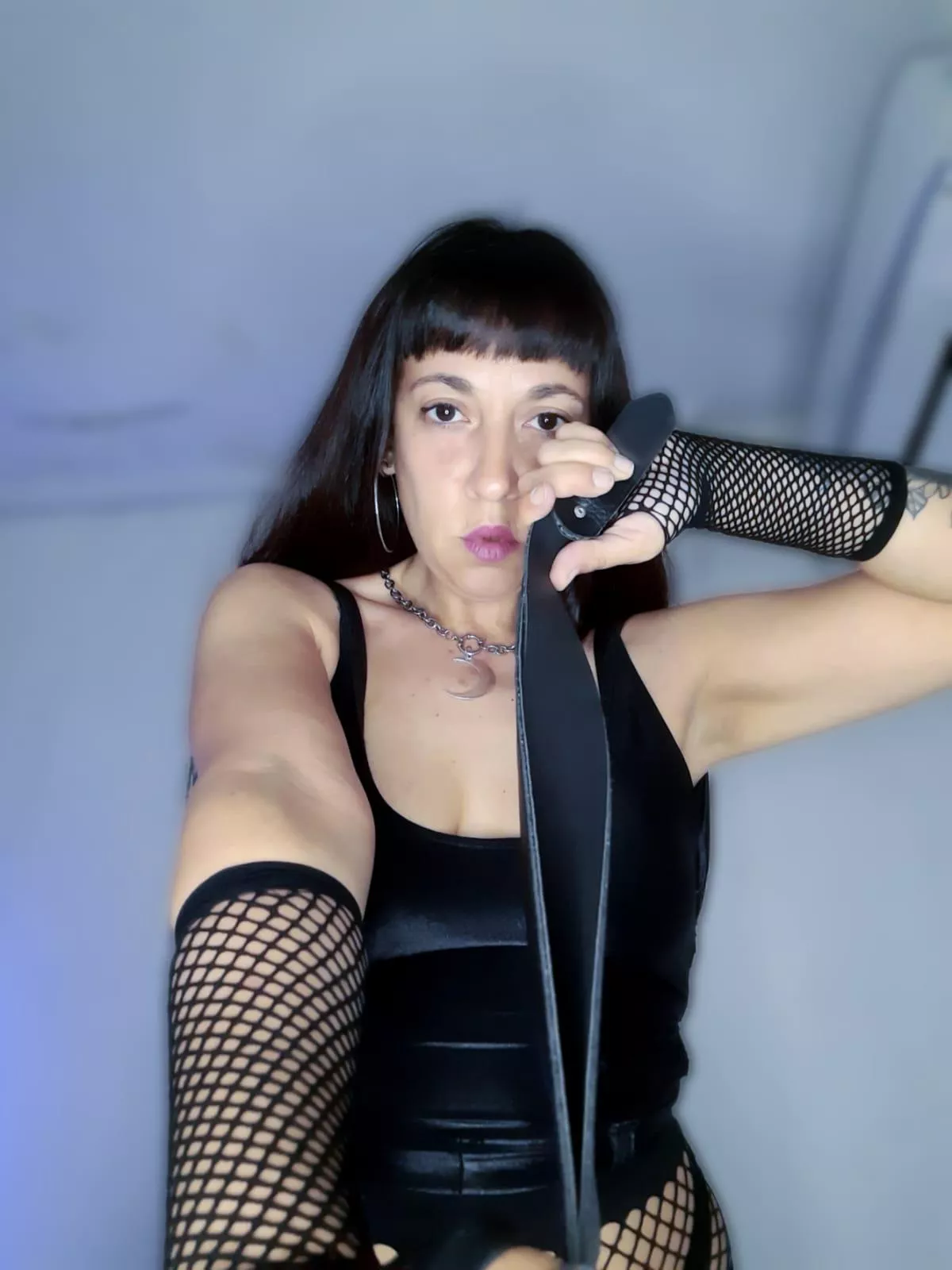 little one, come and play with this goddess