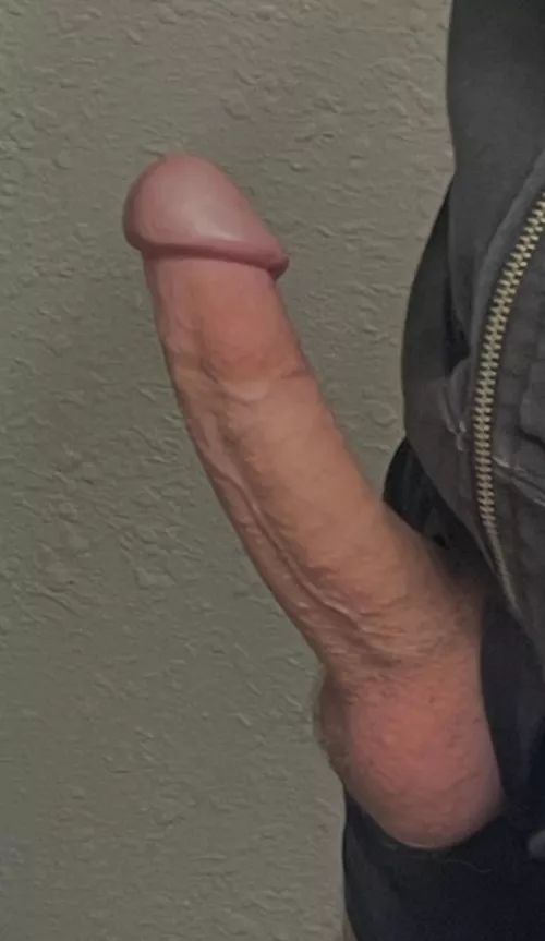 [M] for [F] [FEM] not trying to stay home tn 😌☺️