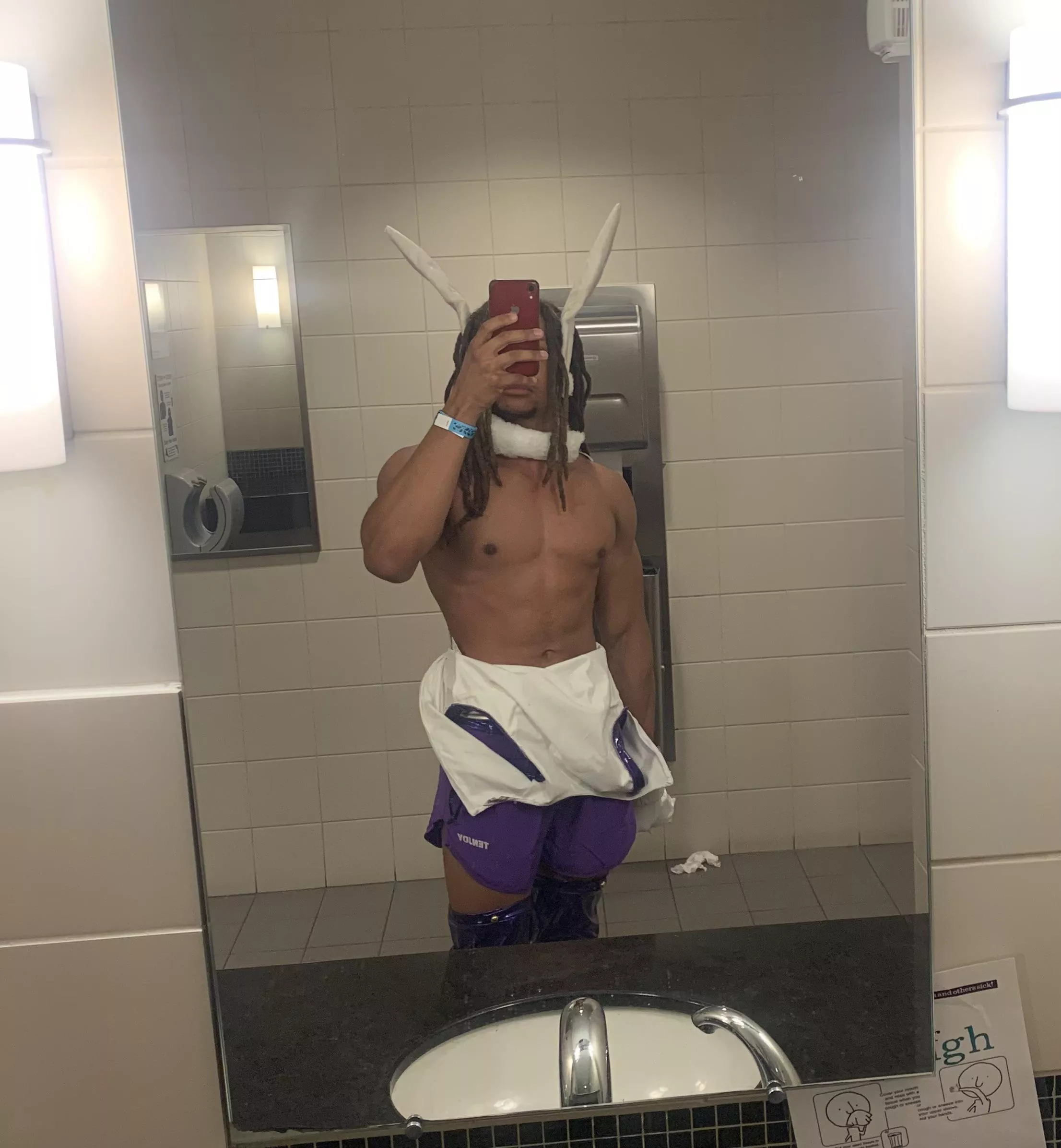 Muscle Mommy Mirko is here!!