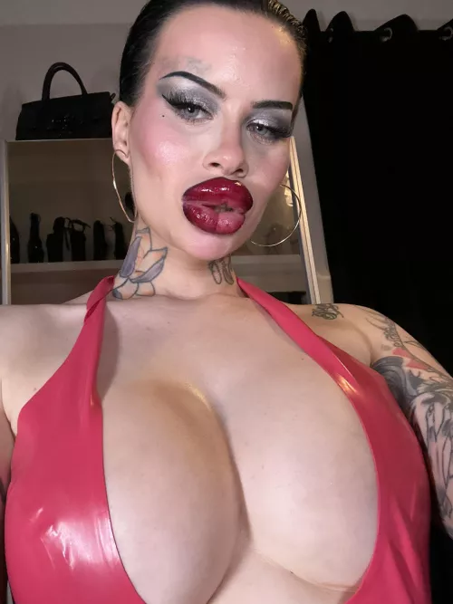 My lips are not the only thing I expanded