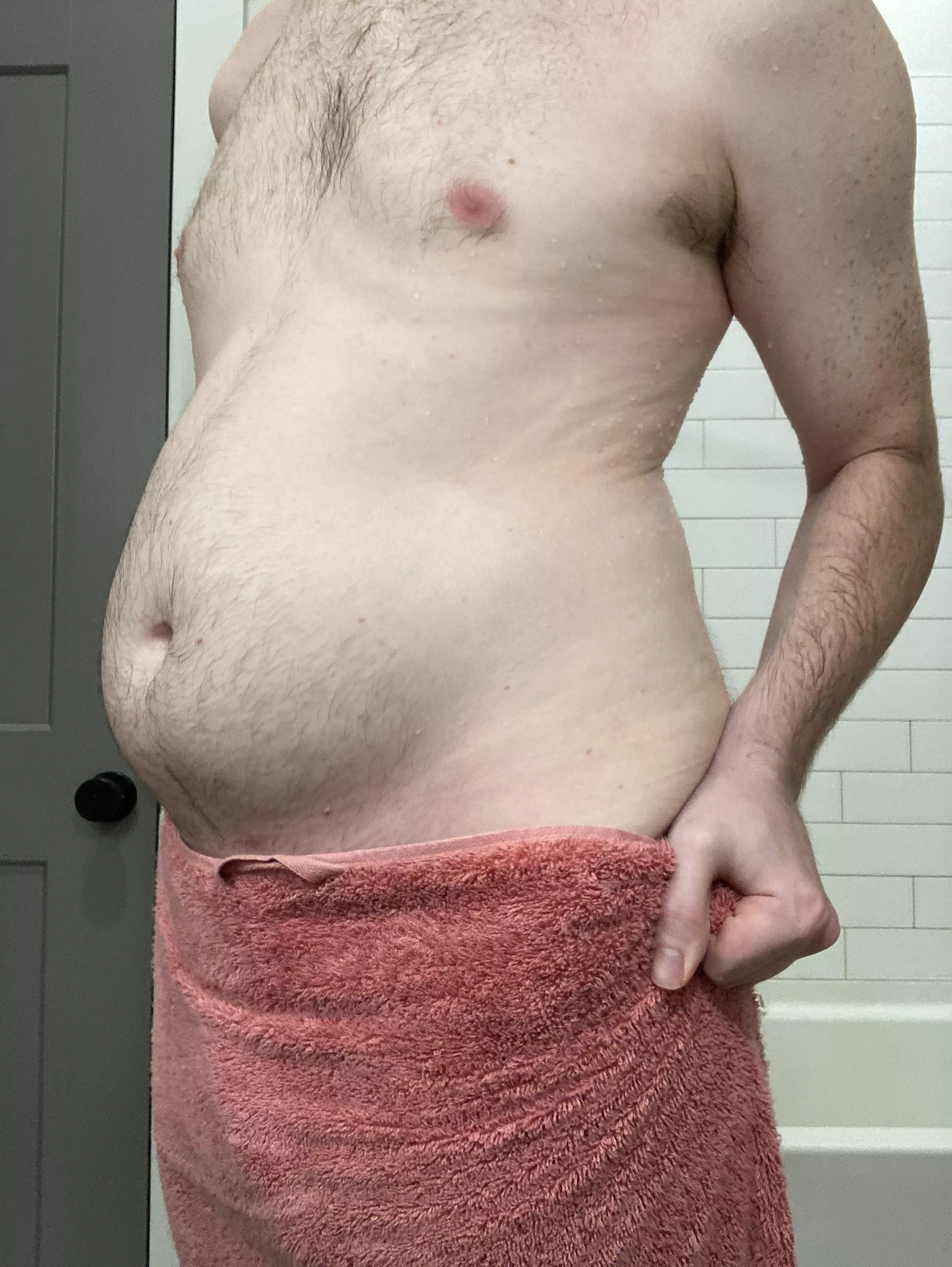 No hiding this gut now 