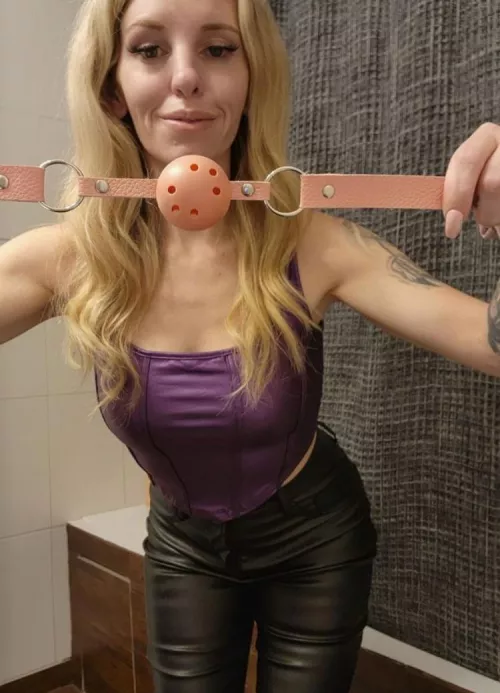 Open your mouth and get ready for mommy to ruin you 