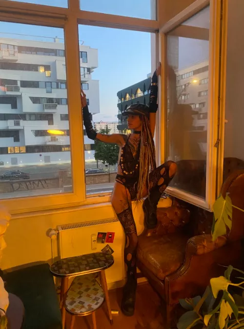 Skinny and flat really better than fake?