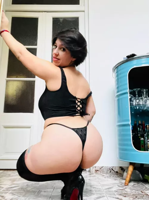 Smell my dirty thong, lick my fucking ass