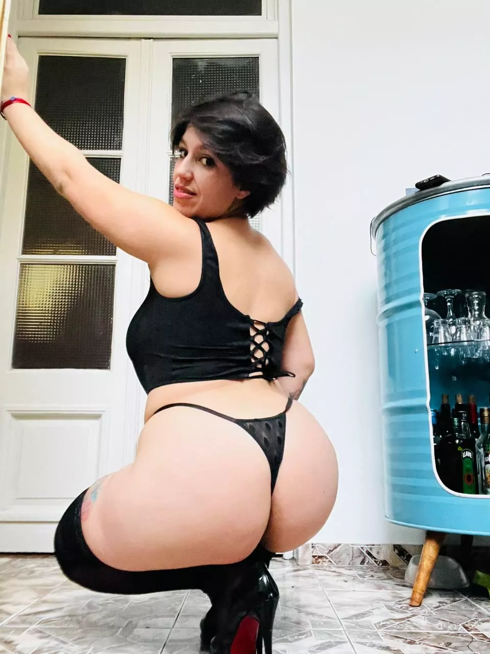 Smell my dirty thong, lick my fucking ass