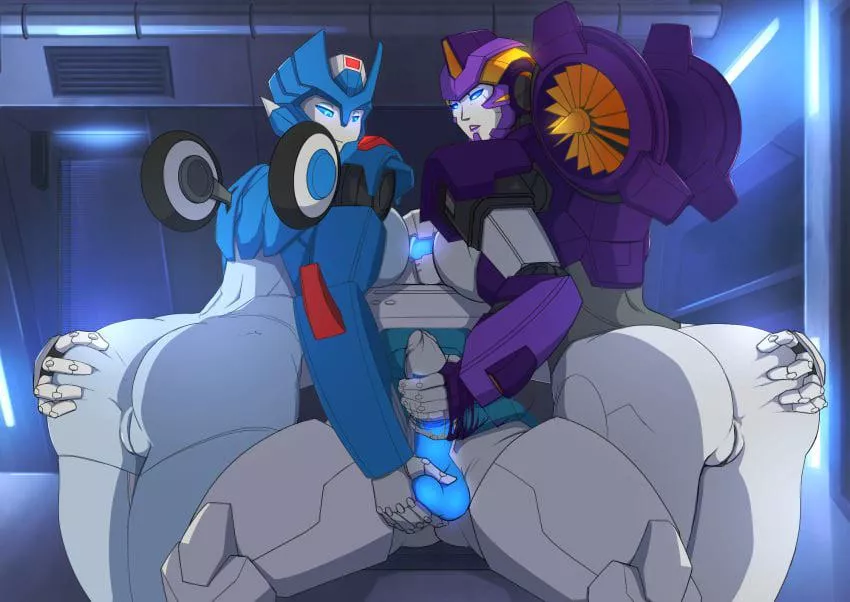 Tailgate’s drunken threesome reposting 